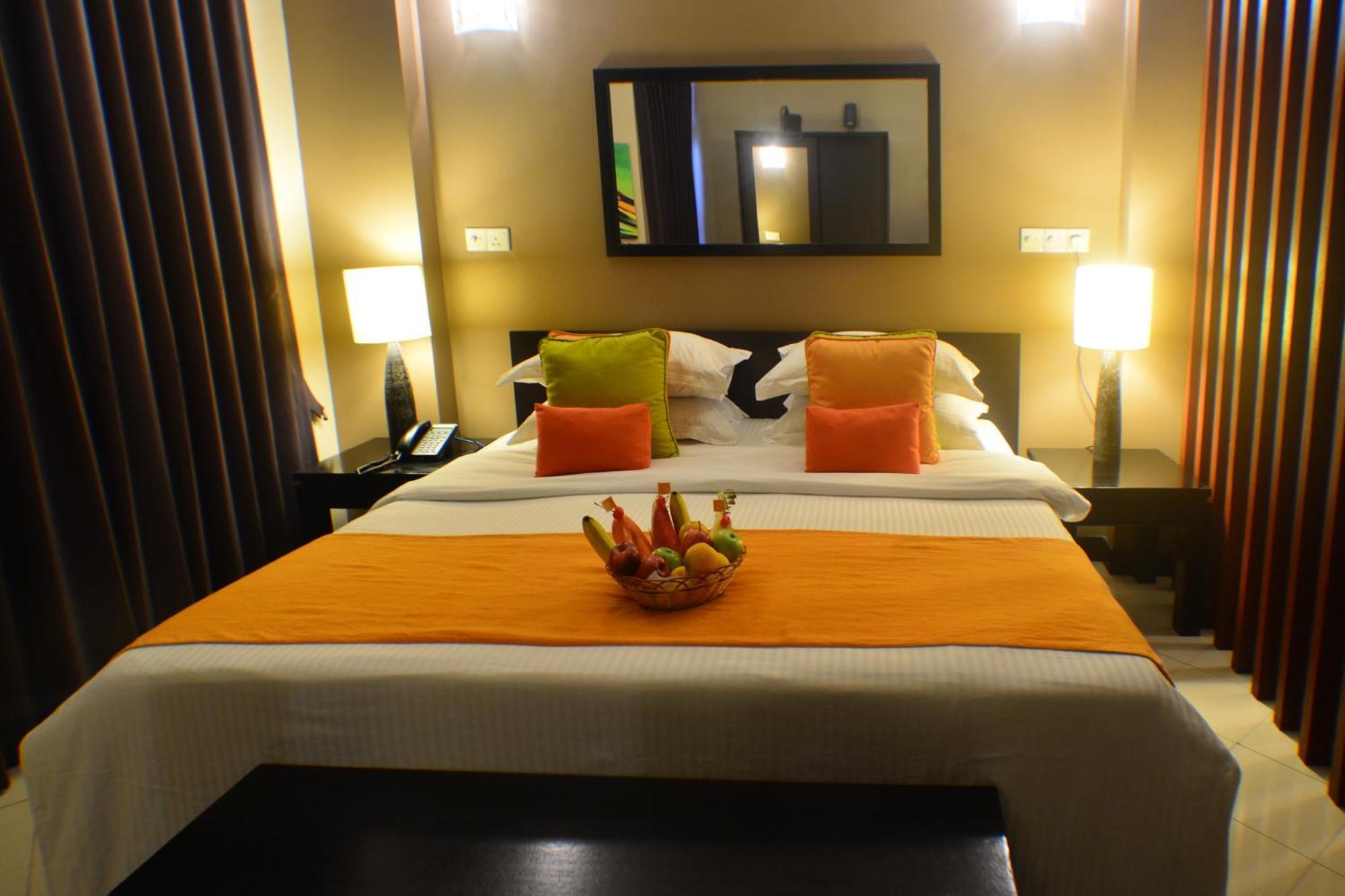 The Beehive Hotel Male Ngoại thất bức ảnh