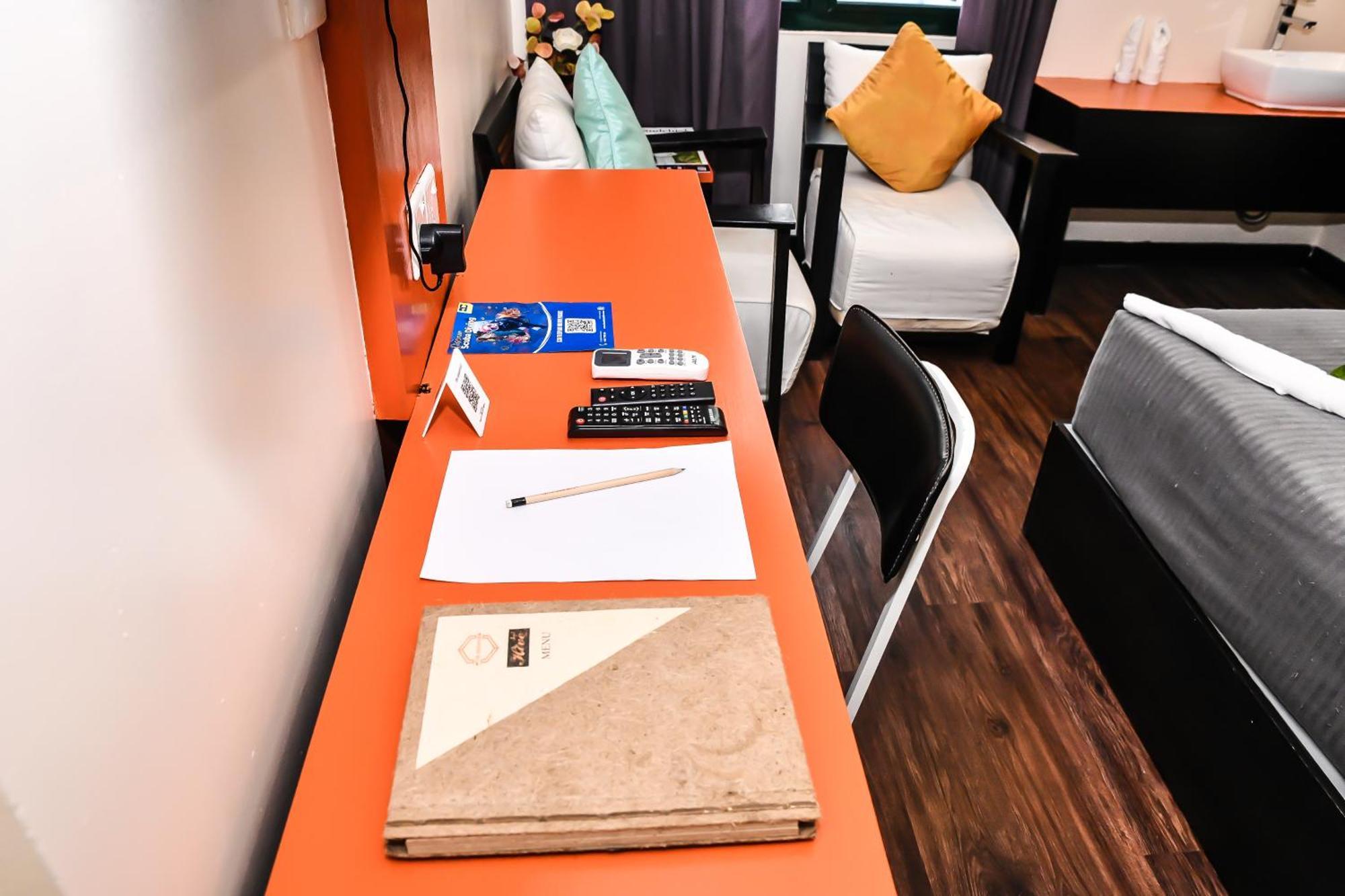 The Beehive Hotel Male Ngoại thất bức ảnh