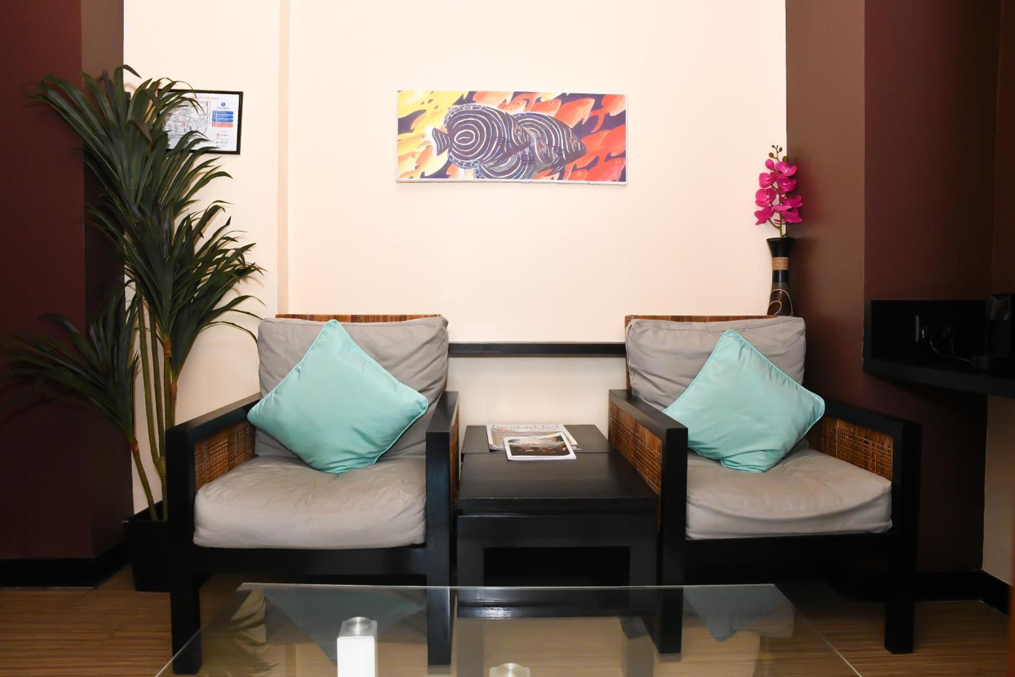 The Beehive Hotel Male Ngoại thất bức ảnh