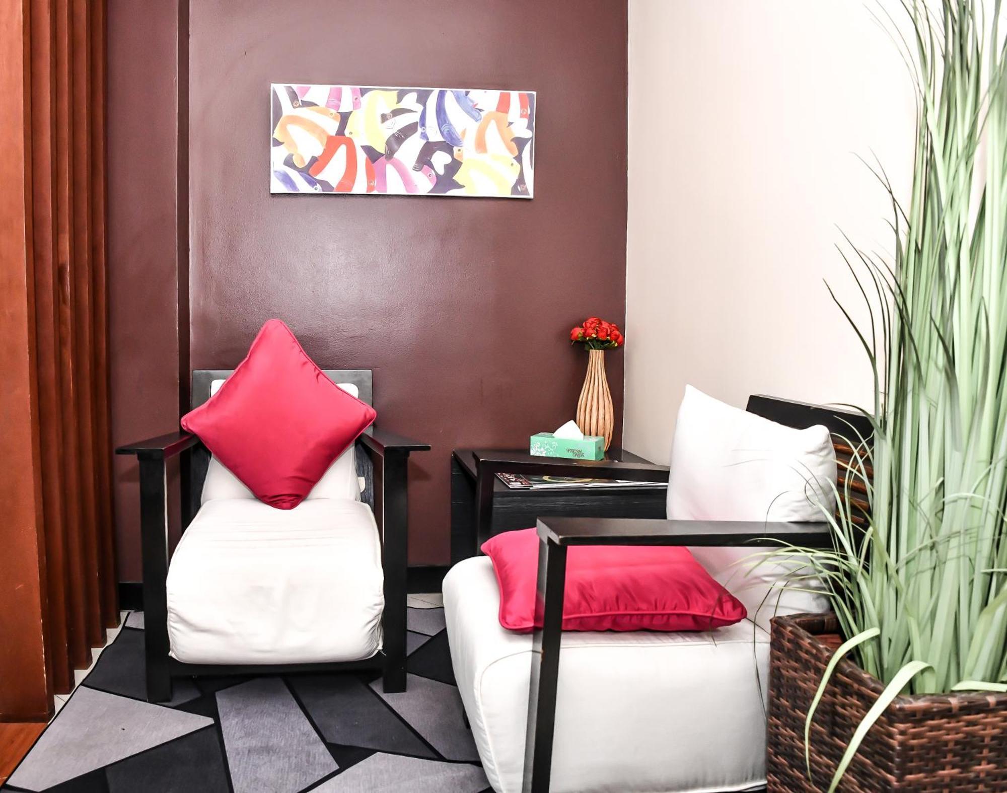 The Beehive Hotel Male Ngoại thất bức ảnh
